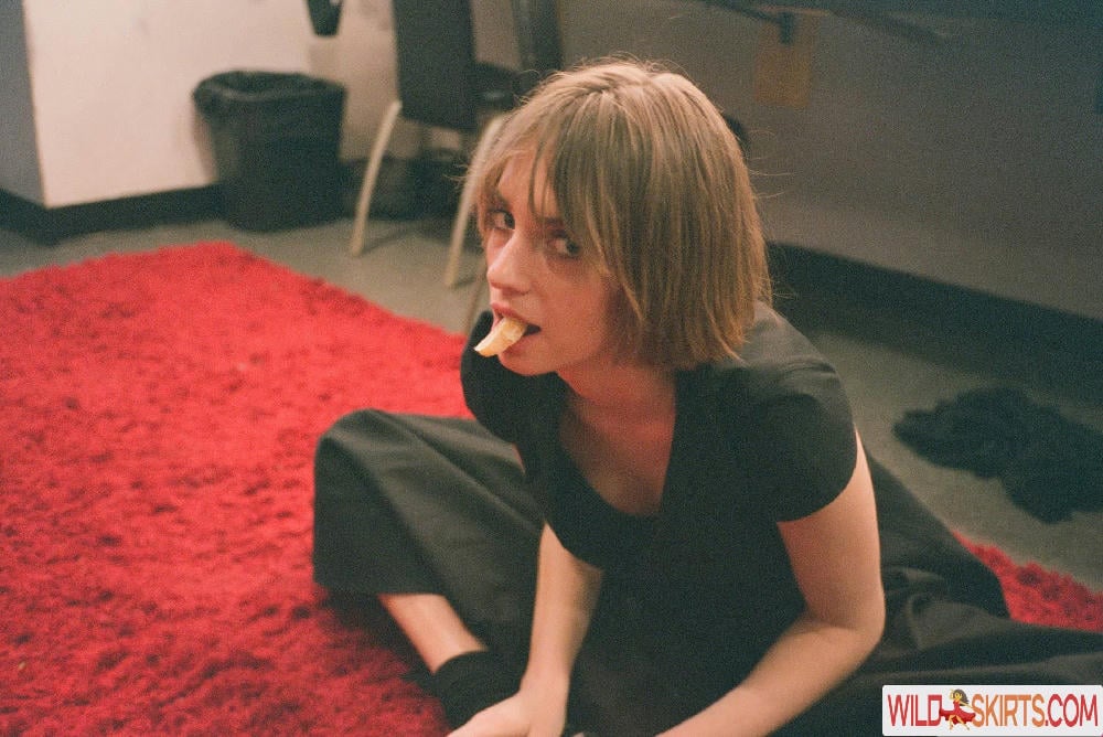 Maya Hawke / maya_hawke / neohawk2 nude OnlyFans, Instagram leaked photo #17