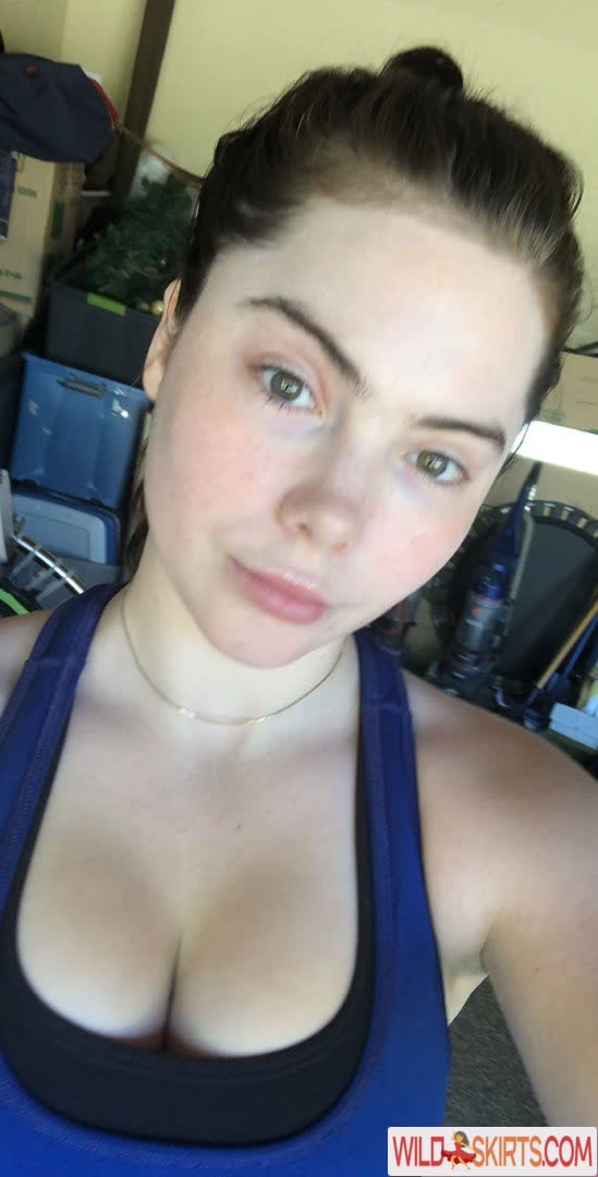 Mckayla Maroney nude leaked photo #9