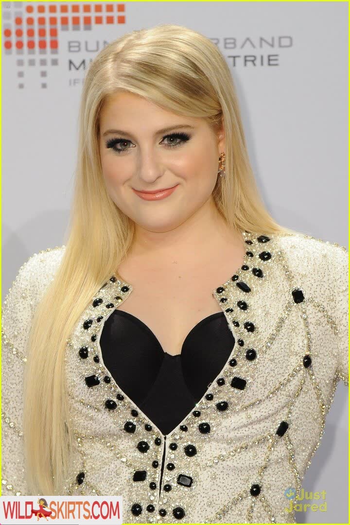 Meghan Trainor nude leaked photo #11