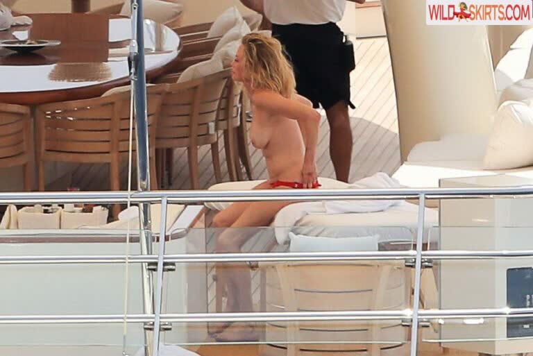 Melanie Griffith nude leaked photo #2