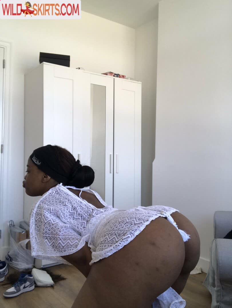 Mellaa Baby nude leaked photo #5