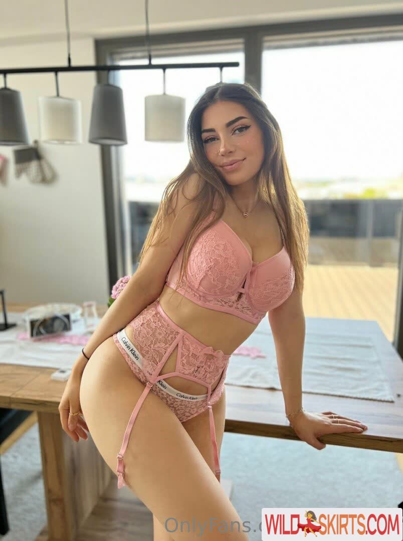 Mellooow / Mellooow / Mellooow3 / mellooowx nude OnlyFans, Patreon, Instagram leaked photo #8