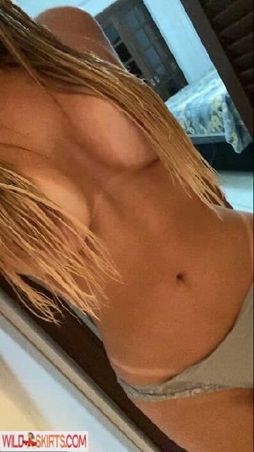 menezesgi / Giovanna Menezes / menezesgi nude Instagram leaked photo #21