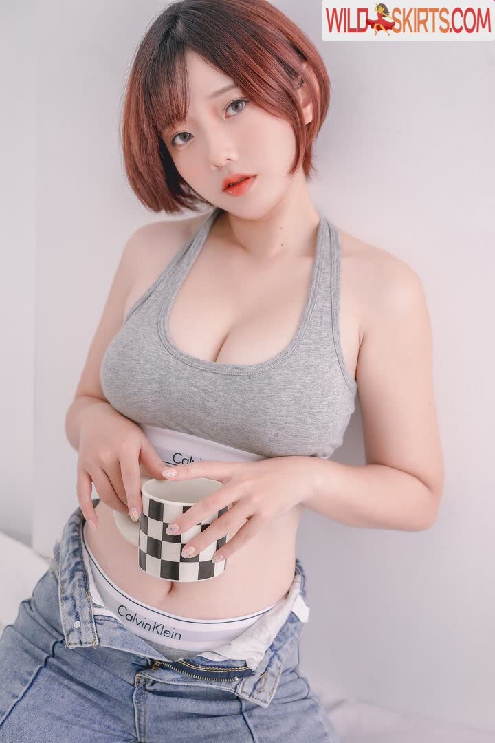 Messie Huang / Messie 黄 Cosplay / messiecosplay nude Patreon, Instagram leaked photo #15