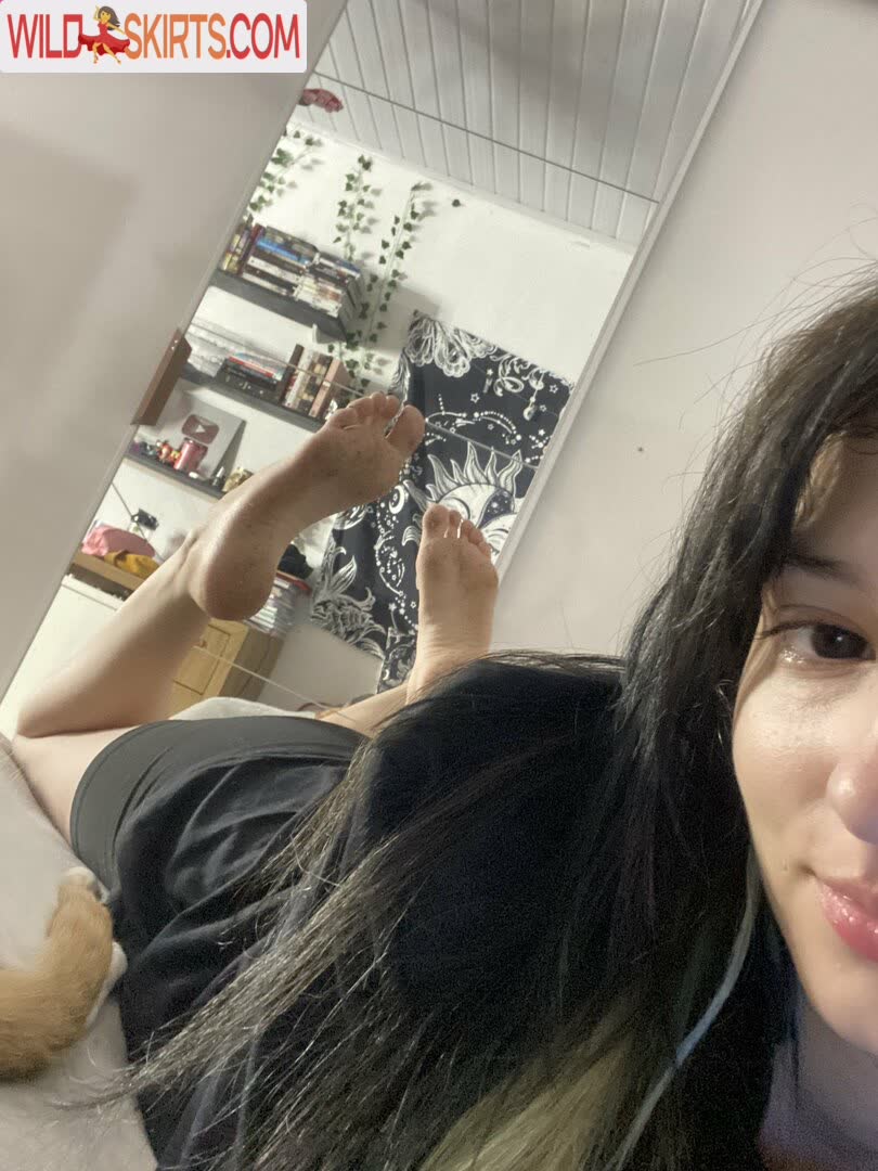 Mia Gamer / Bella Feet / miagamerr_ / miaxmln nude OnlyFans, Instagram leaked photo #12