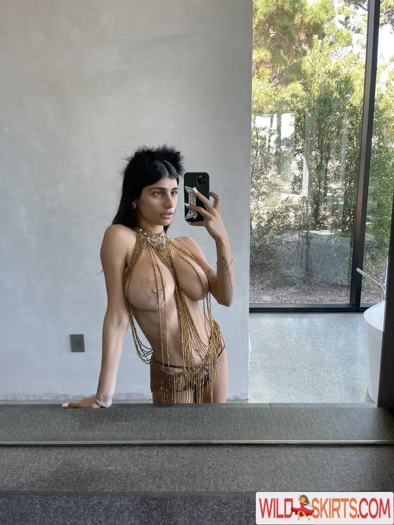 Mia Khalifa nude leaked photo #98