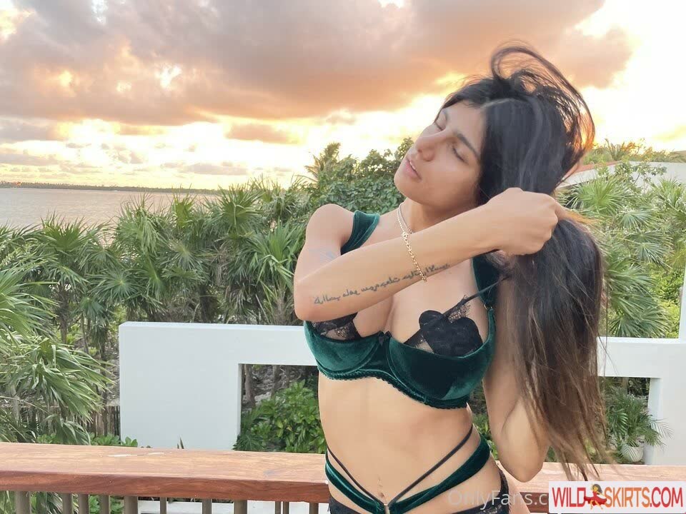 Mia Khalifa / miak / miakhalifa nude OnlyFans, Patreon, Instagram leaked photo #12