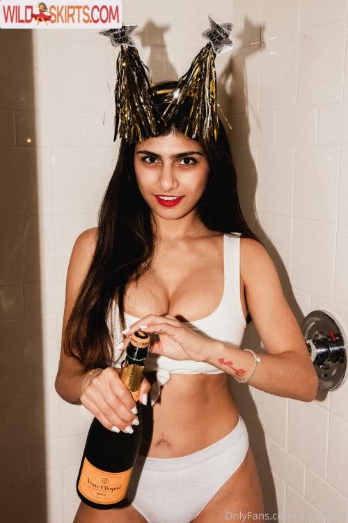 Mia Khalifa / miak / miakhalifa nude OnlyFans, Patreon, Instagram leaked photo #19