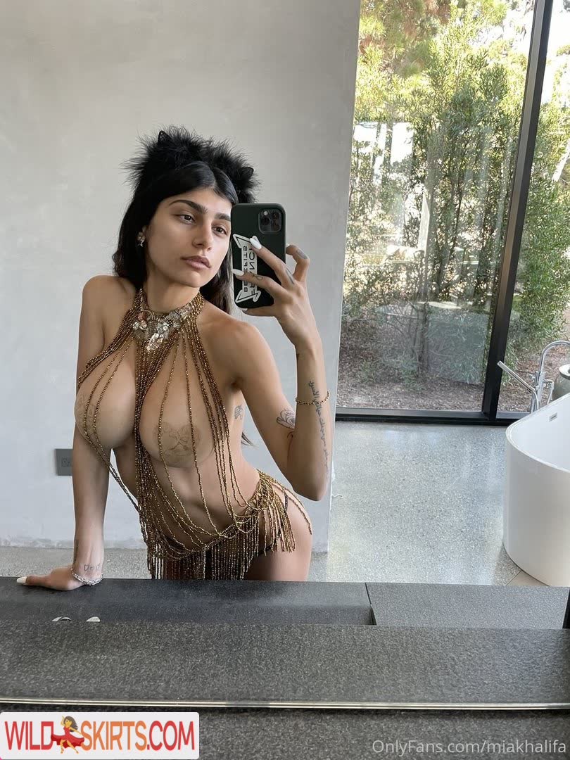 Mia Khalifa nude leaked photo #449