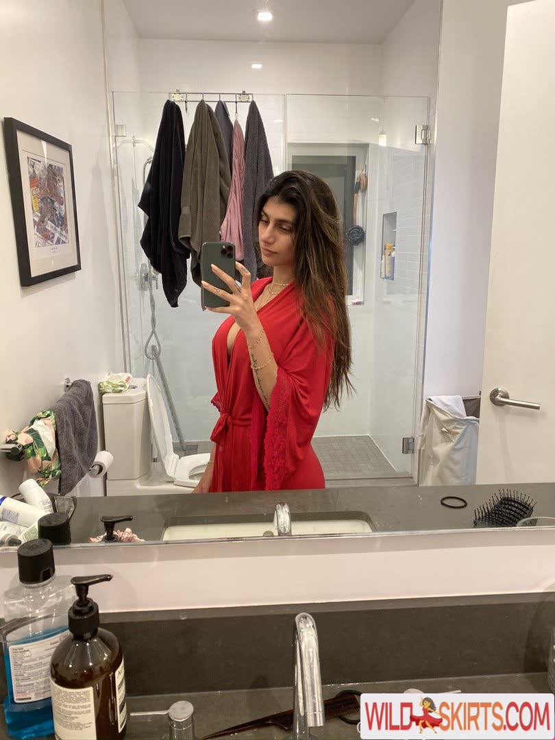 Mia Khalifa nude leaked photo #583