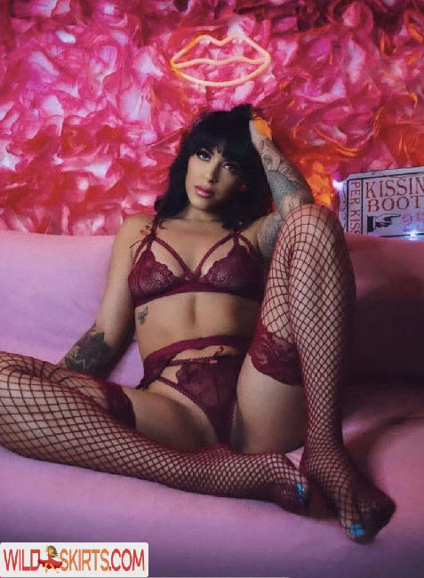 Mia Martinez / mia_latinaa / miax.pro / officialmiax nude OnlyFans, Instagram leaked photo #70