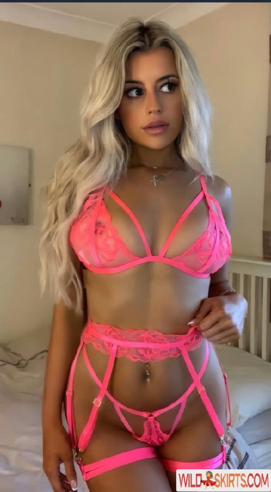 Mia Zambra / mia_zambra / miazambra nude OnlyFans, Instagram leaked photo #11