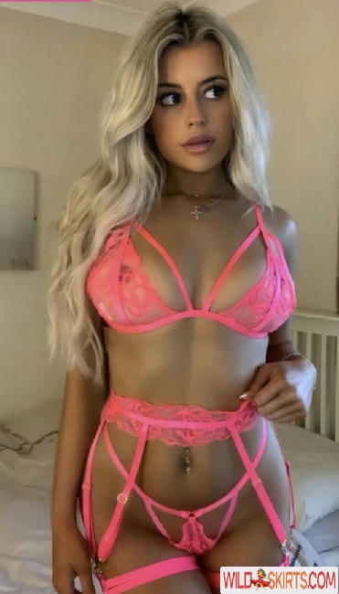 Mia Zambra / mia_zambra / miazambra nude OnlyFans, Instagram leaked photo #18