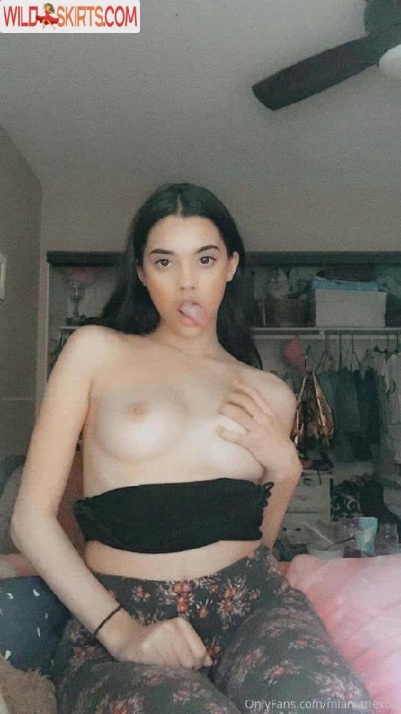 miamariexox / itsjustmiaxo / miamariexox nude OnlyFans, Instagram leaked photo #24