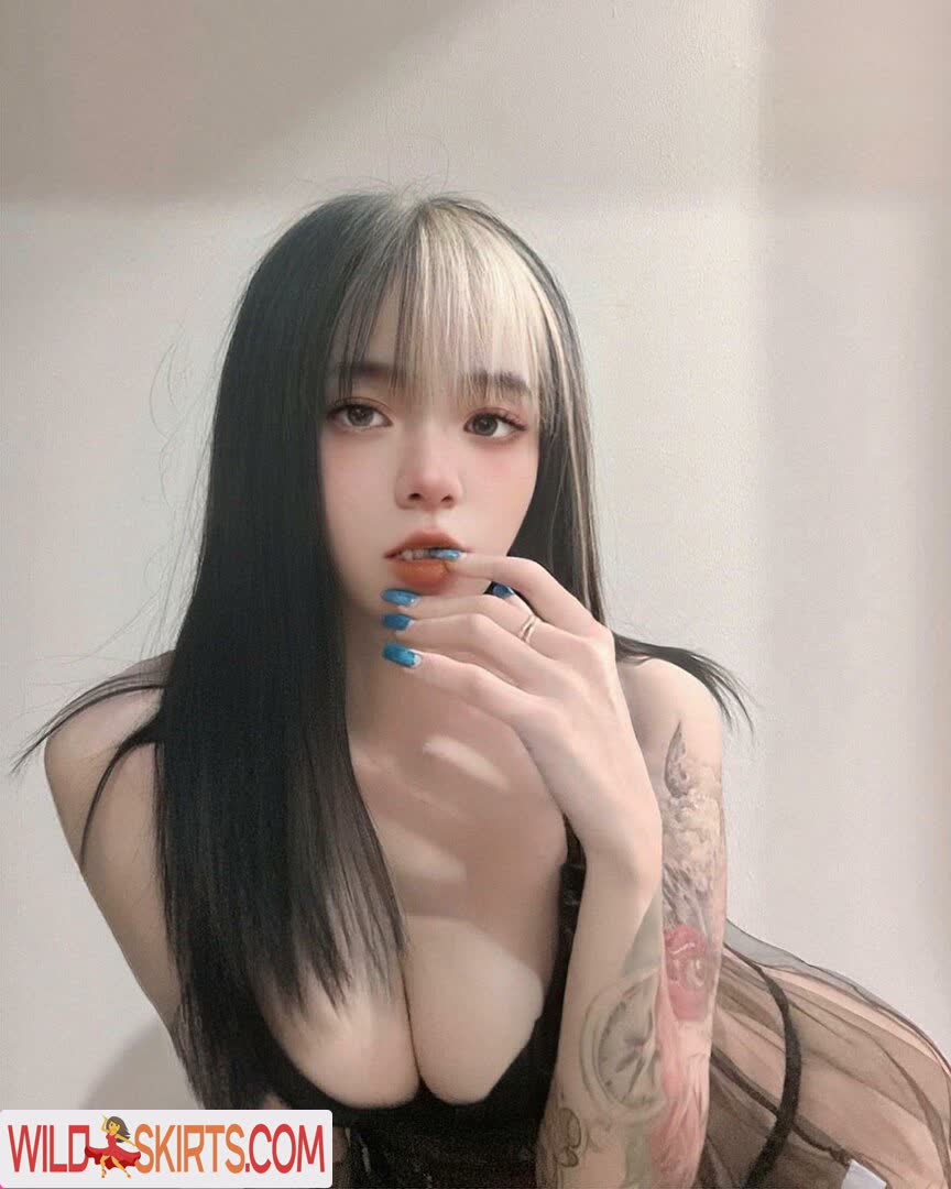 mikoqiqi_ / mikoqiqi_ / mikoqqii / miqibabyvip nude OnlyFans, Instagram leaked photo #10