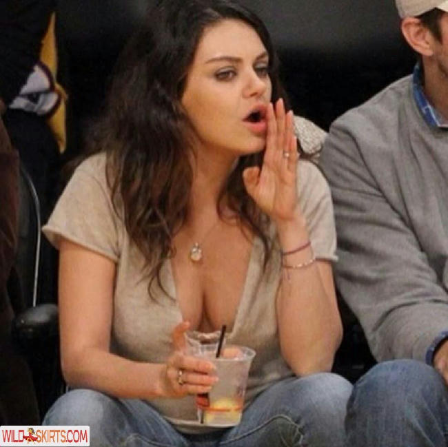 Mila Kunis / MILAKUNISV nude Instagram leaked photo #134