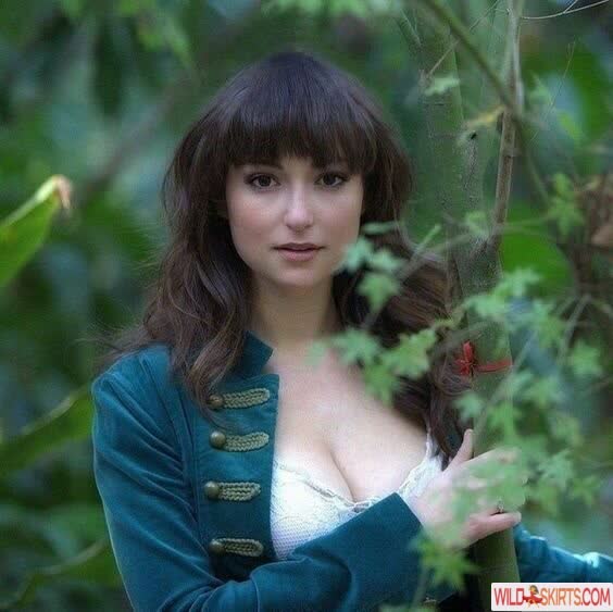 Milana Vayntrub / AT&amp;T Girl / mintmilana nude Instagram leaked photo #2