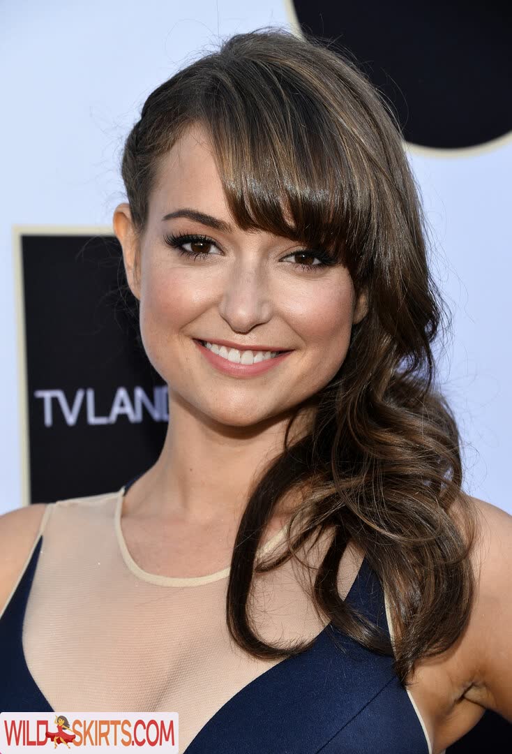 Milana Vayntrub / AT&amp;T Girl / mintmilana nude Instagram leaked photo #13