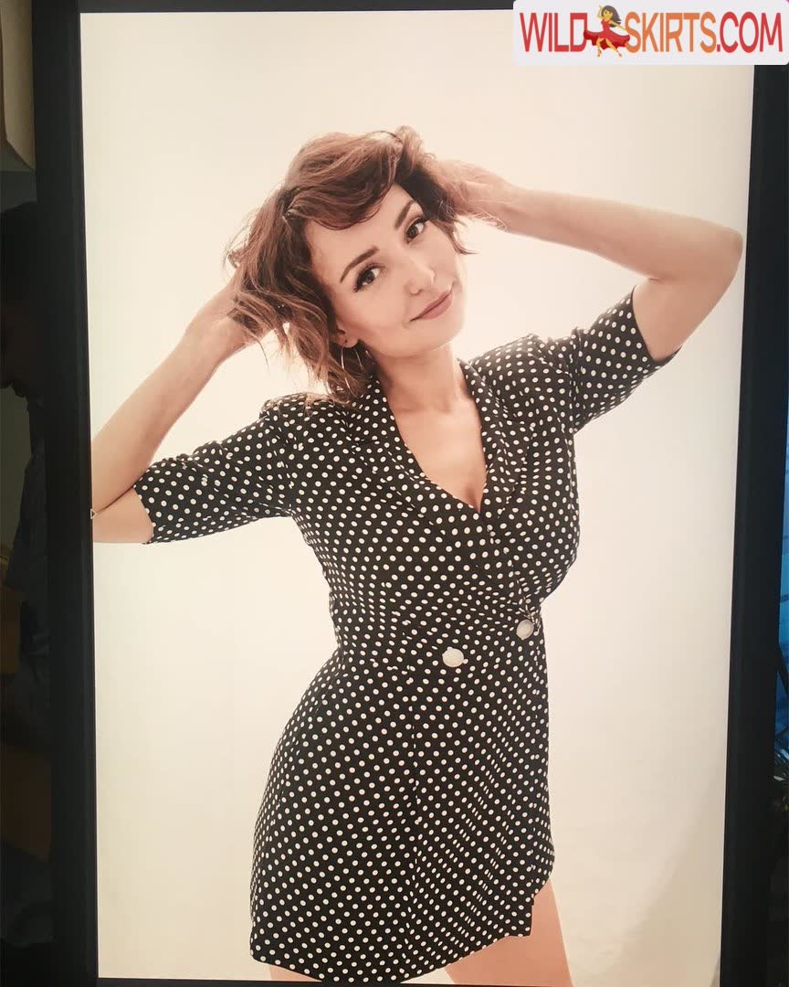 Milana Vayntrub nude leaked photo #30