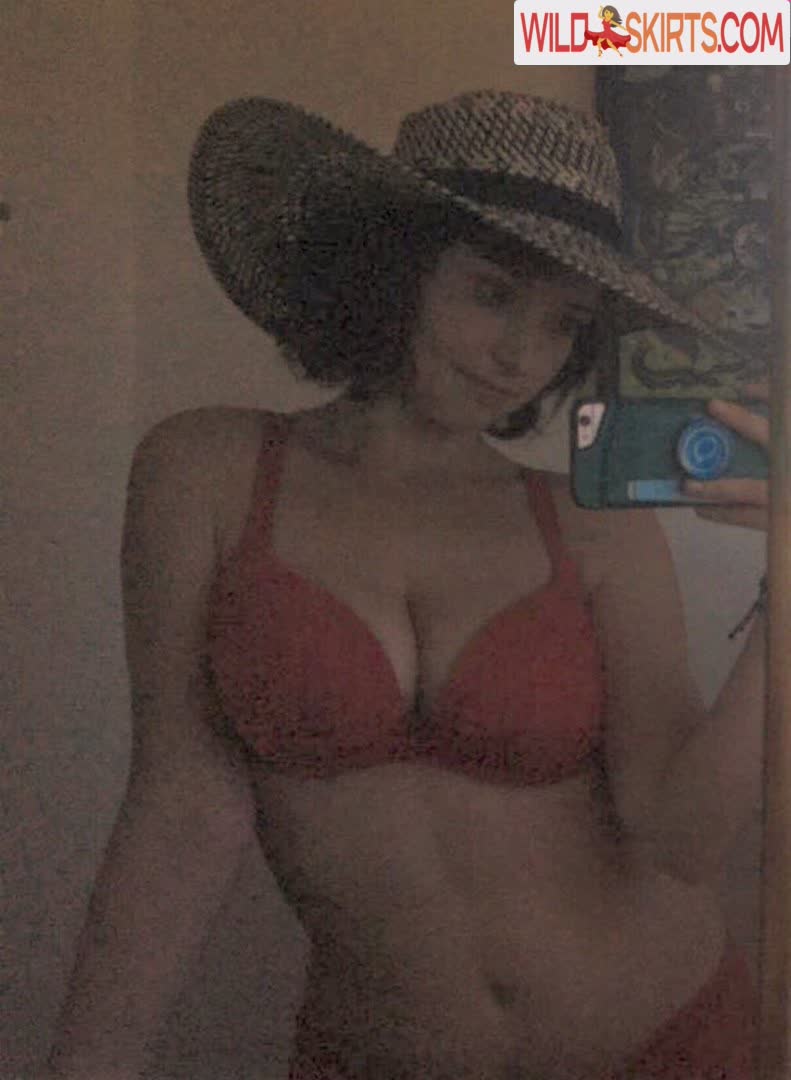 Milana Vayntrub / AT&amp;T Girl / mintmilana nude Instagram leaked photo #15