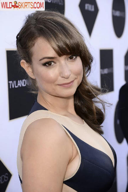 Milana Vayntrub / AT&amp;T Girl / mintmilana nude Instagram leaked photo #365