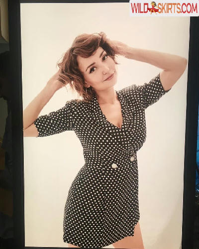 Milana Vayntrub / AT&amp;T Girl / mintmilana nude Instagram leaked photo #30