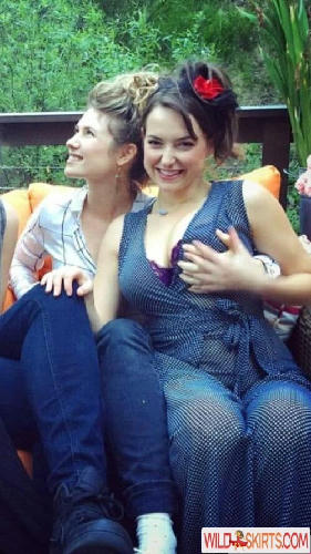 Milana Vayntrub / AT&amp;T Girl / mintmilana nude Instagram leaked photo #68