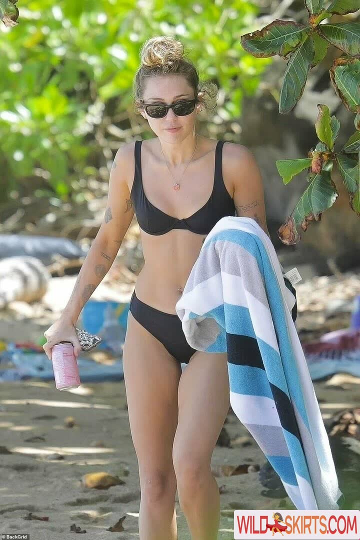 Miley Cyrus / MileyCyrus nude OnlyFans, Instagram leaked photo #13