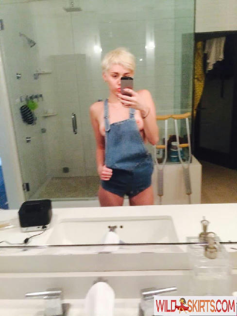 Miley Cyrus / MileyCyrus nude OnlyFans, Instagram leaked photo #154