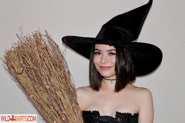 Miranda Cosgrove / mirandacosgrove / onlyfanssz nude OnlyFans, Instagram leaked photo #252