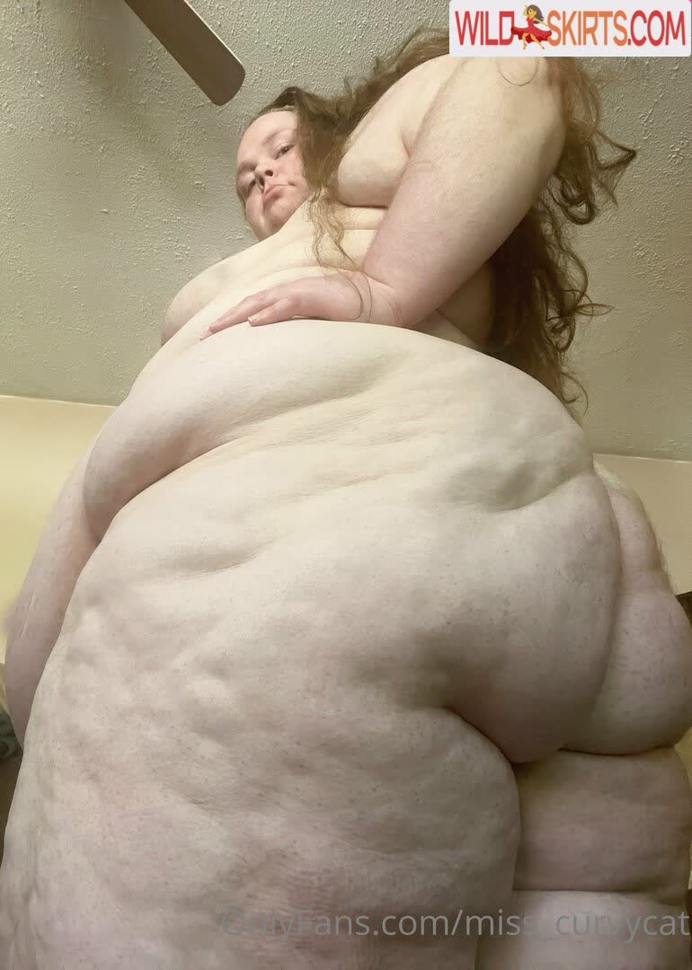 Miss_curvycat nude leaked photo #2