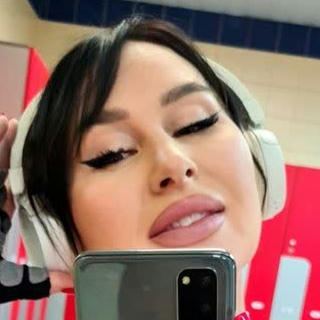 Miss Kiss nude photos & videos