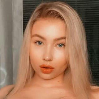 Miss Paraskeva avatar