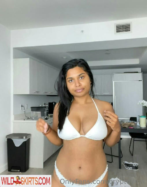 Miss Patel / Cryptogirly nude OnlyFans leaked photo #3