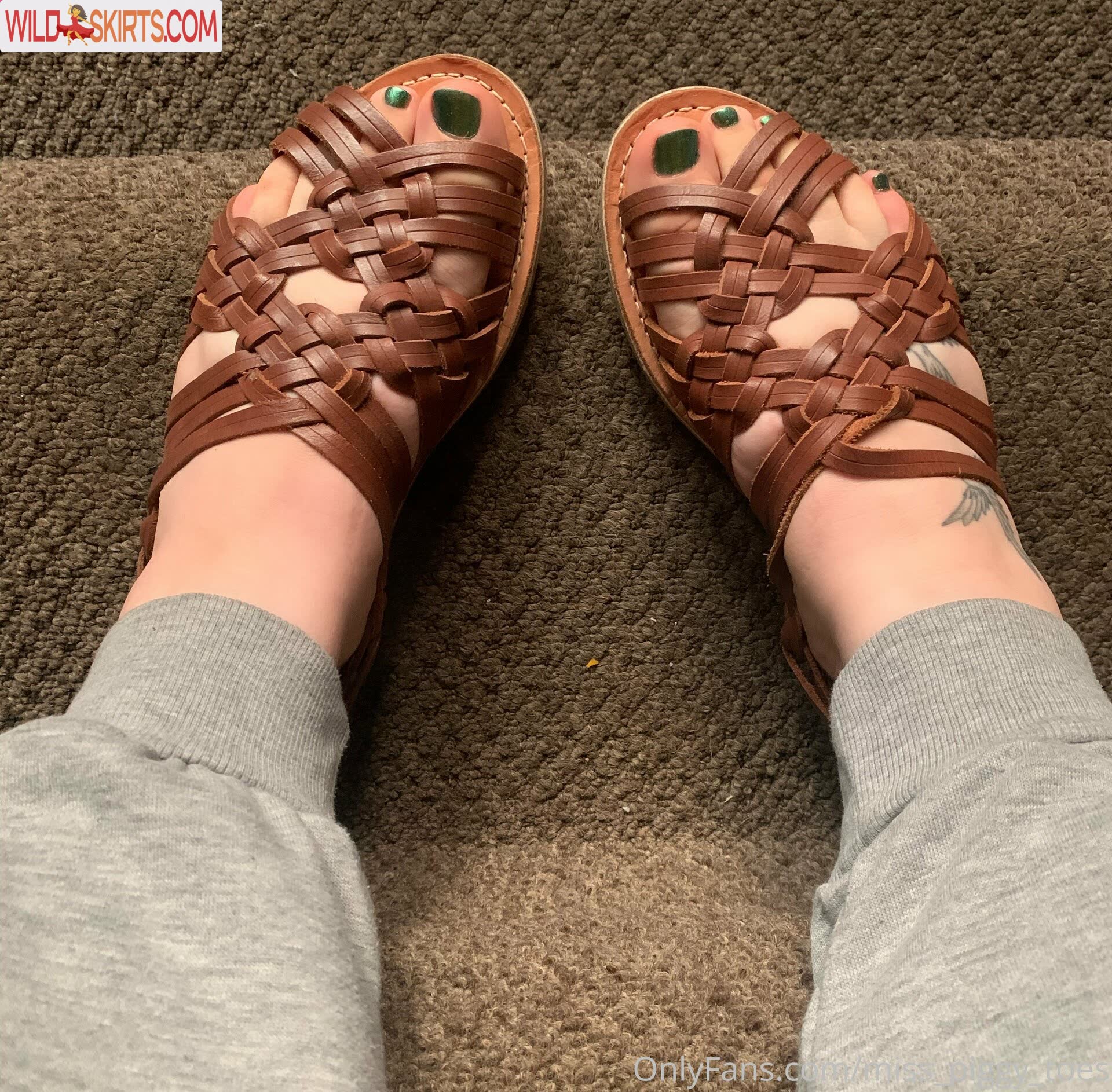 Miss_piggy_toes nude leaked photo #7