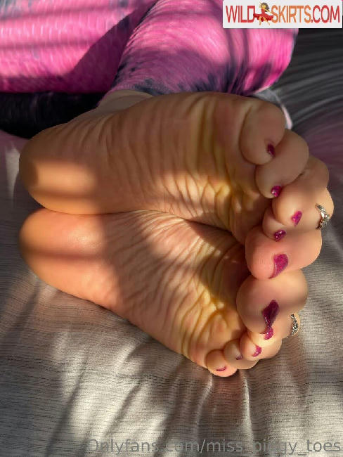 miss.piggytoes / miss.piggytoes / misspiggytoesco nude OnlyFans, Instagram leaked photo #130