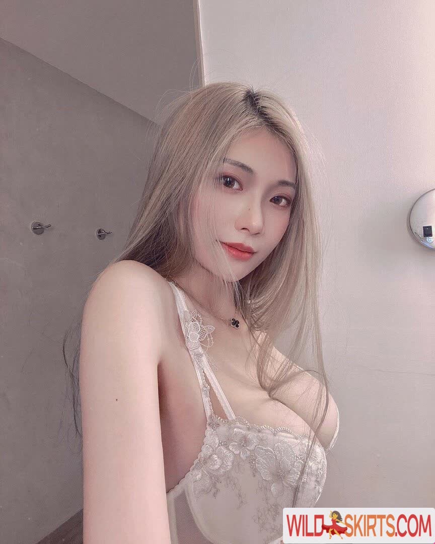 missingvivian nude OnlyFans, Instagram leaked photo #5