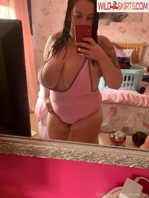 misskcups / misskcups / misskofficial nude OnlyFans, Instagram leaked photo #84