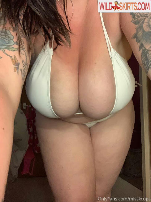 misskcups / misskcups / misskofficial nude OnlyFans, Instagram leaked photo #7