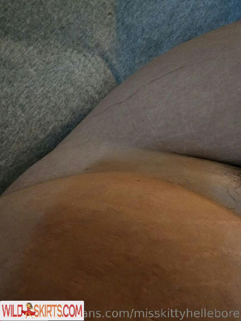 misskittyhellebore / heykittykittykittylove / misskittyhellebore nude OnlyFans, Instagram leaked photo #35