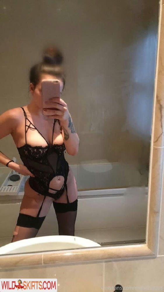 missphatass / missnadine_ireland / missphatass nude OnlyFans, Instagram leaked photo #28