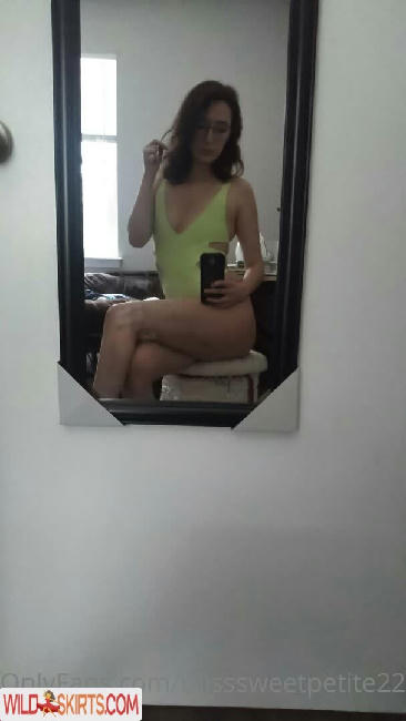 misssweetpetite22 nude OnlyFans leaked photo #17