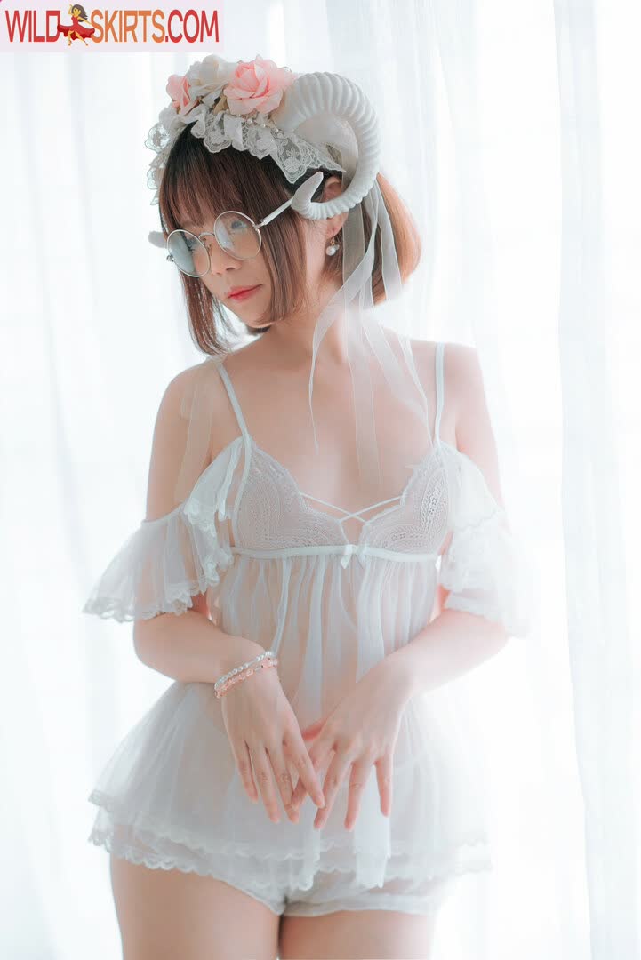 Miu_cosplayer nude leaked photo #77