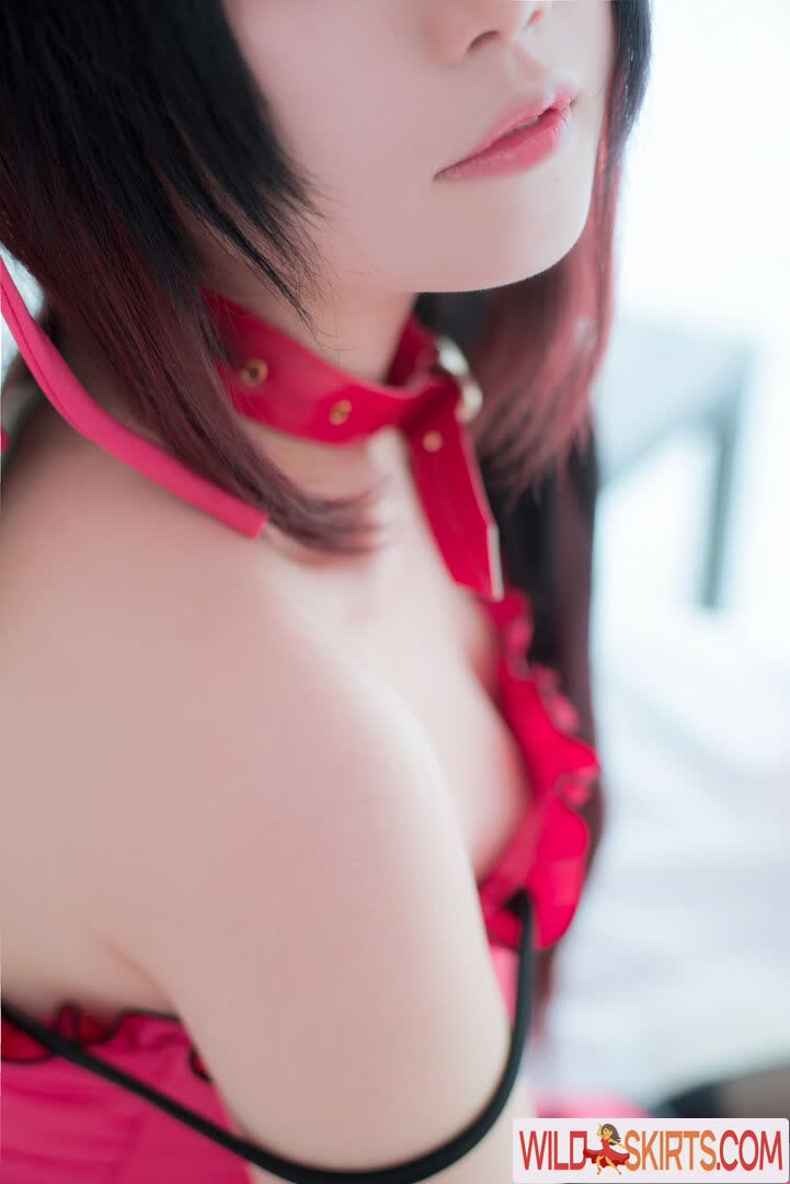 Miu_cosplayer nude leaked photo #204