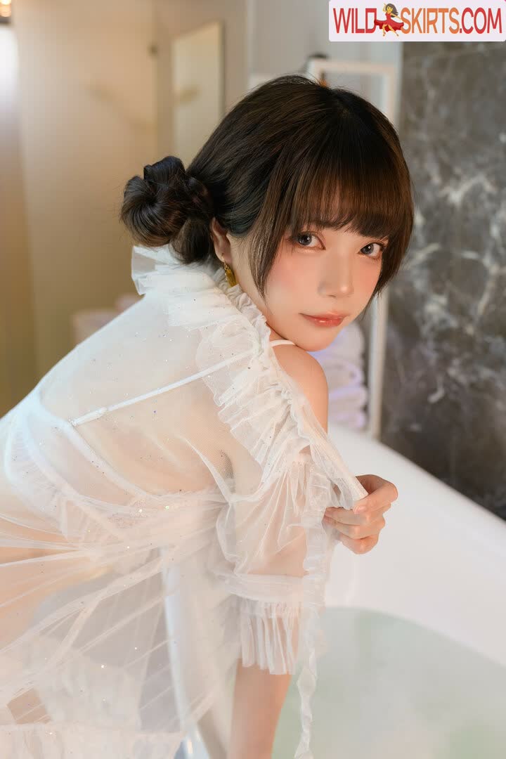 Miu_cosplayer nude leaked photo #240