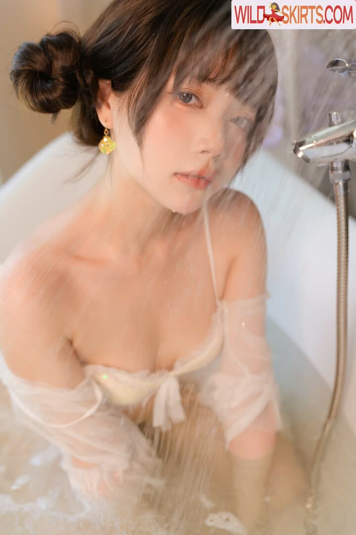 Miu_cosplayer nude leaked photo #237