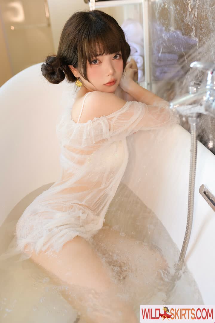 Miu_cosplayer nude leaked photo #227