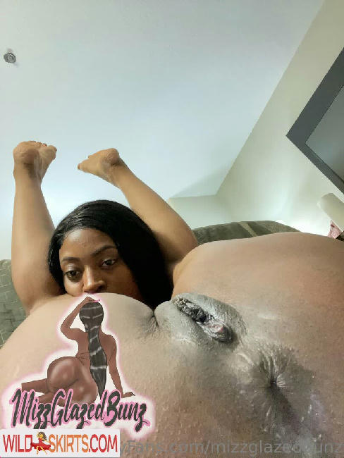 mizzglazedbunz / mizzglazedbunz / twerkworld101 nude OnlyFans, Instagram leaked photo #15