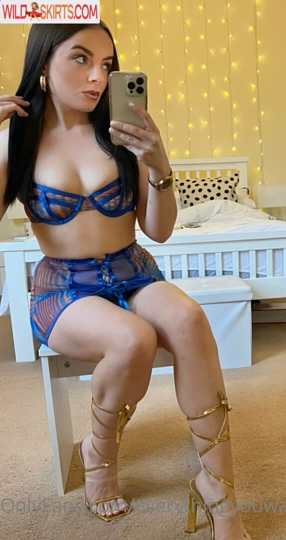 mmmmegan_x / mmmmegan__ / petiteepeachh nude OnlyFans, Instagram leaked photo #17