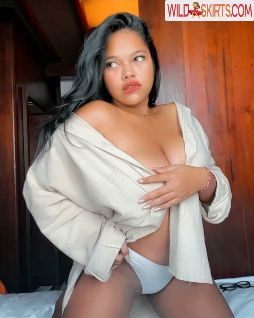 Curvymoanaaa nude leaked photo #10